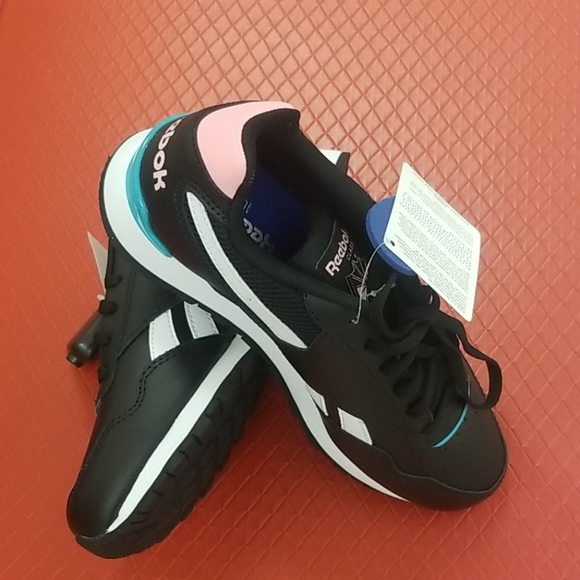 REEBOK CLASSIC HARMAN RUN LEATHER CL WOMEN Sneaker - Picture 3 of 8